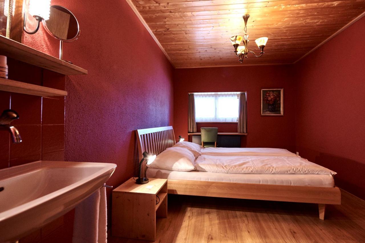 Landhus Almens Hotel Kültér fotó