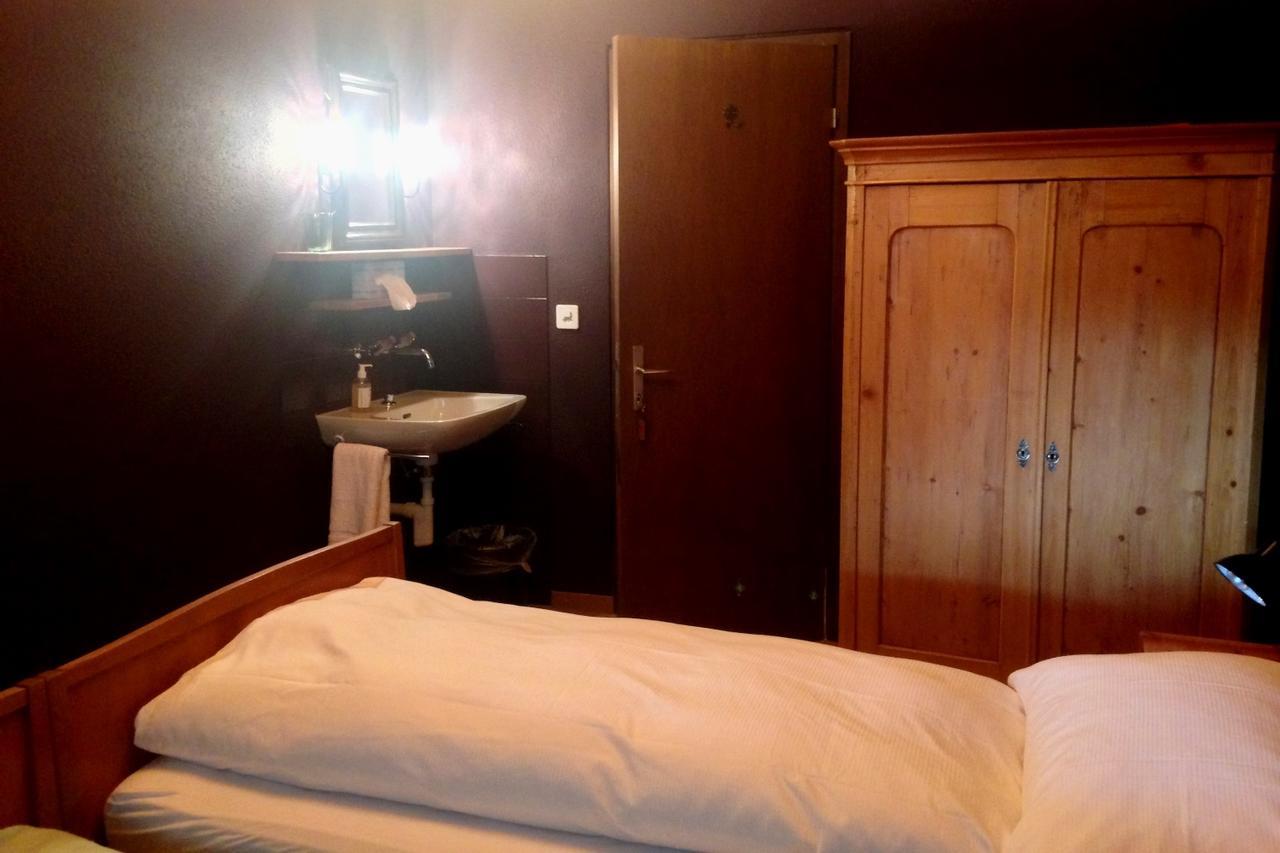 Landhus Almens Hotel Kültér fotó